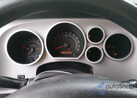 2008 Toyota Tundra Base 5.7L V8 z USA, uszkodzony, nr VIN 5TFEV541X8X043349